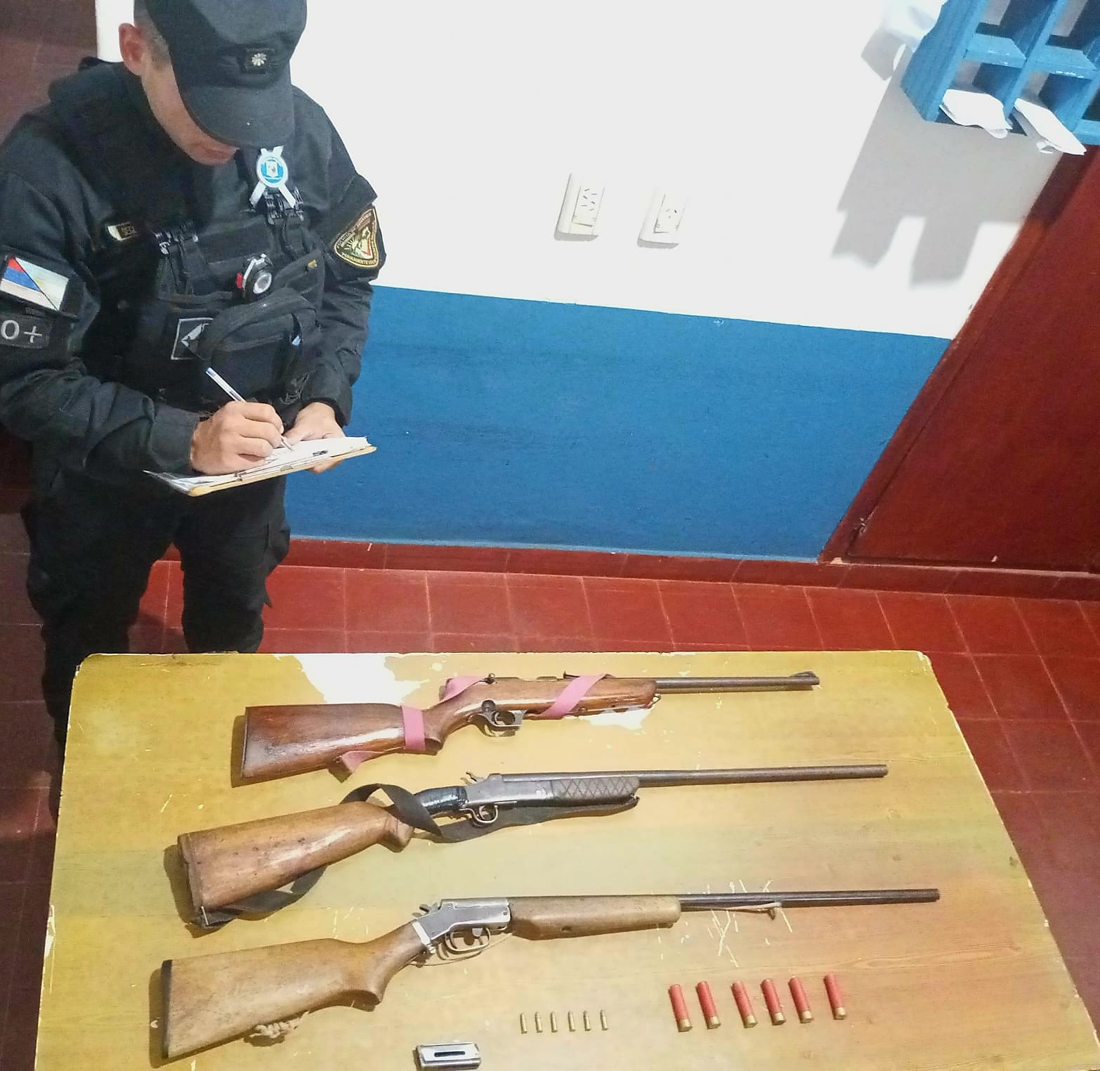 Detuvieron a un hombre armado por cazar dentro de una reserva natural de Fracrán 2